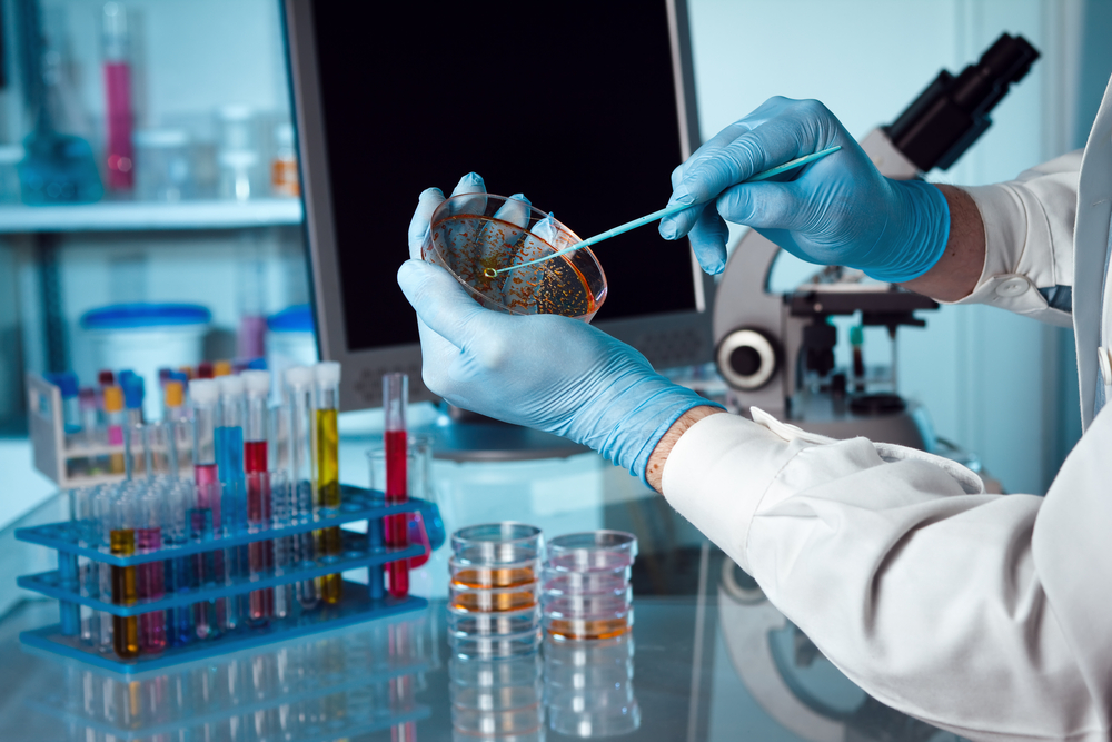 scientit holding pretri dish.jpg